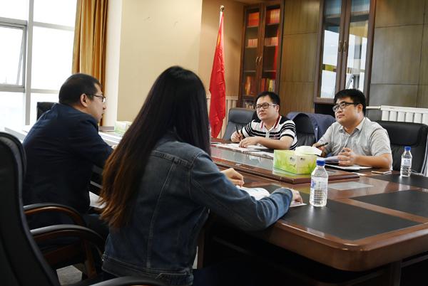 采访我校临床医学专业综合改革工作___.jpg